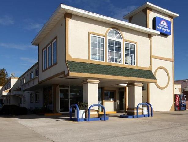 Americas Best Value Inn Macomb Экстерьер фото