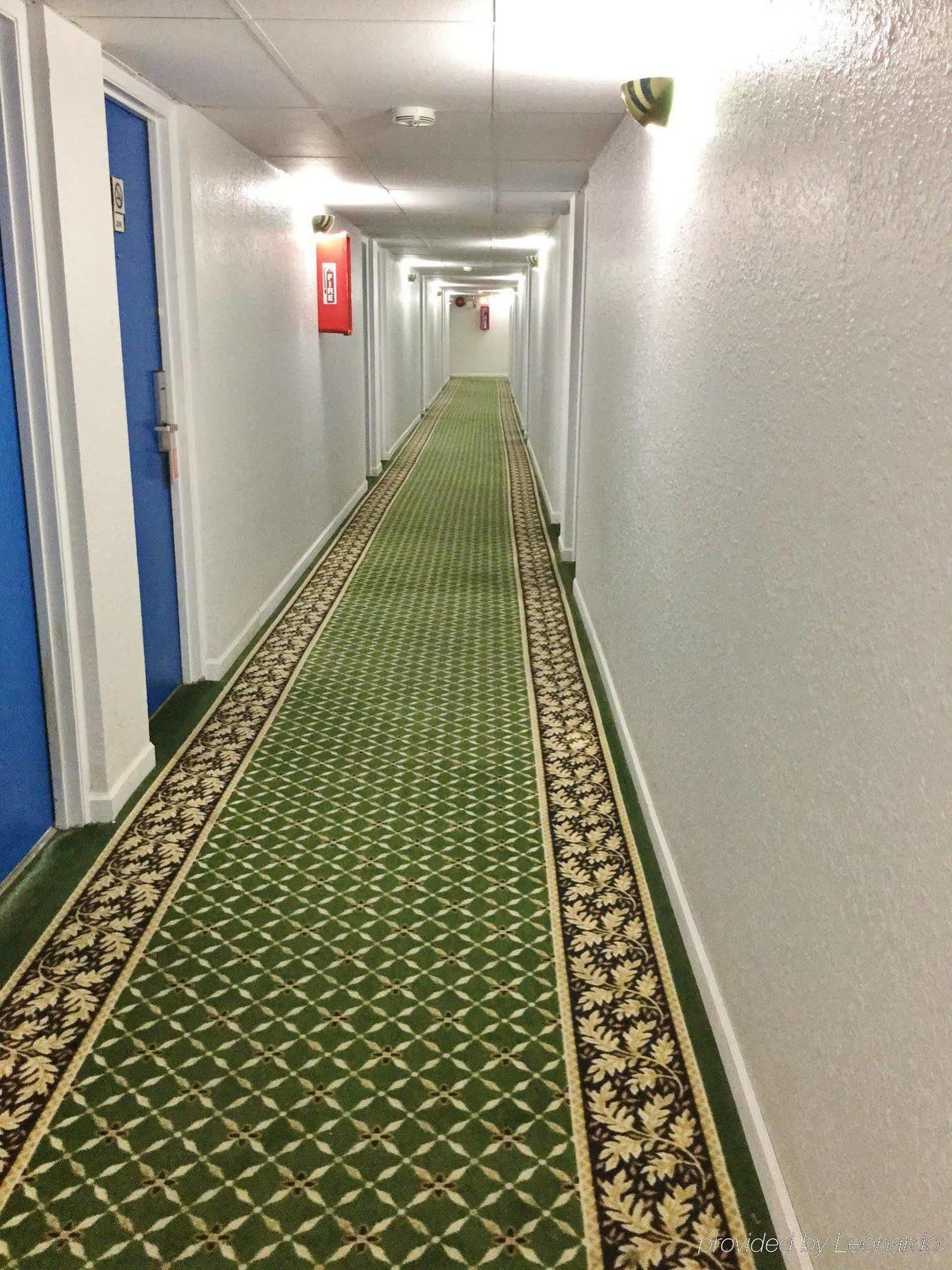 Americas Best Value Inn Macomb Экстерьер фото